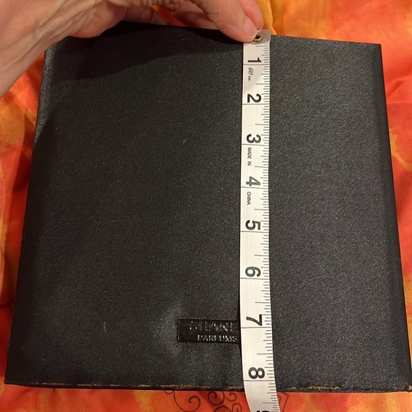 Chanel storage box - Picture 9 of 11